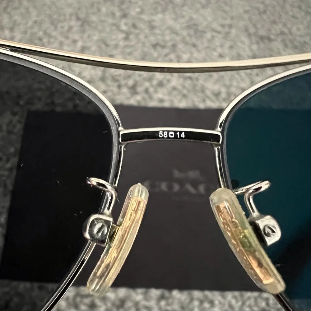 Coach aviator gold
